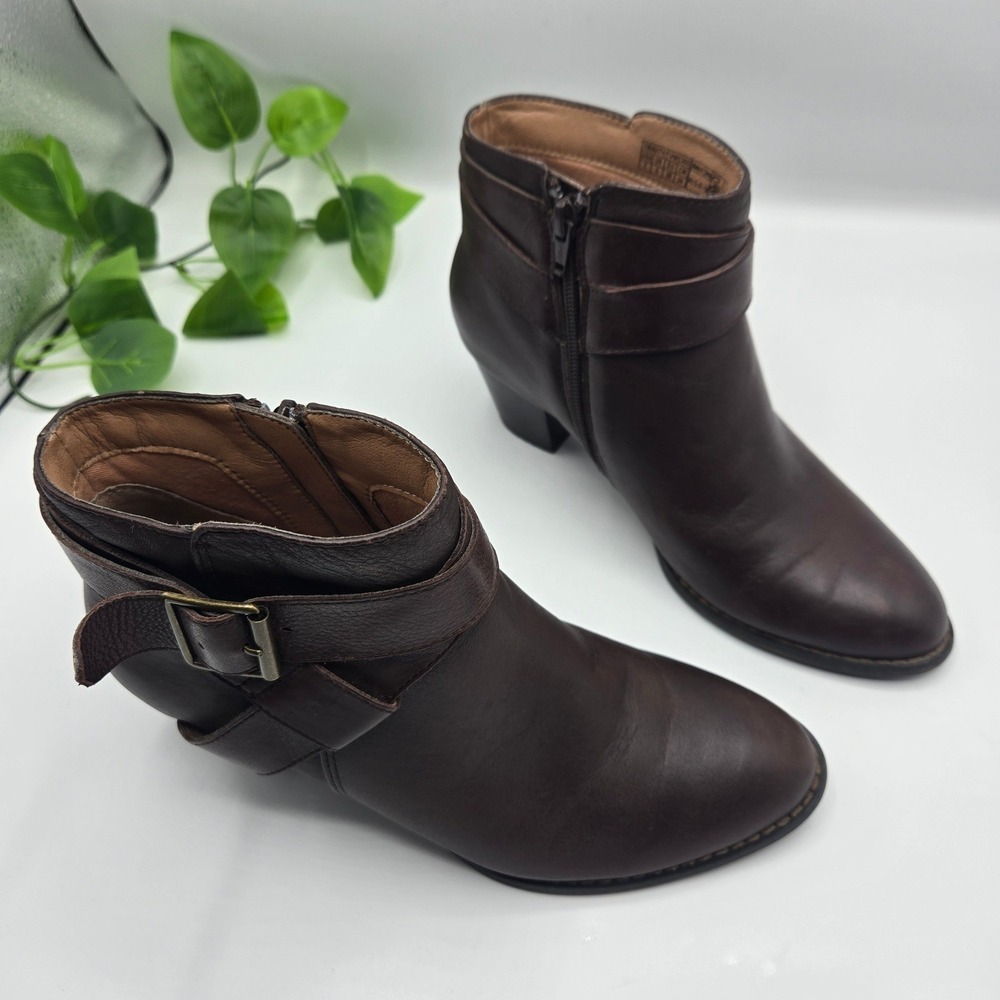 Vionic Trinity Ankle Booties Brown Leather Buckle Strap Size 7M Heel Support - Picture 3 of 8